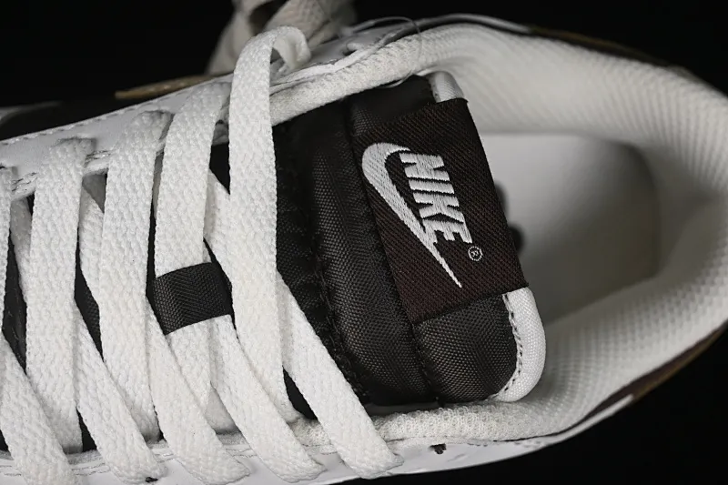 All categories Nk SB Dunk series Nk SB Dunk Low low-top sneakers Nk Dunk Low "Baroque Brown" reverse mocha SB low-top casual sneakers HF4292-100